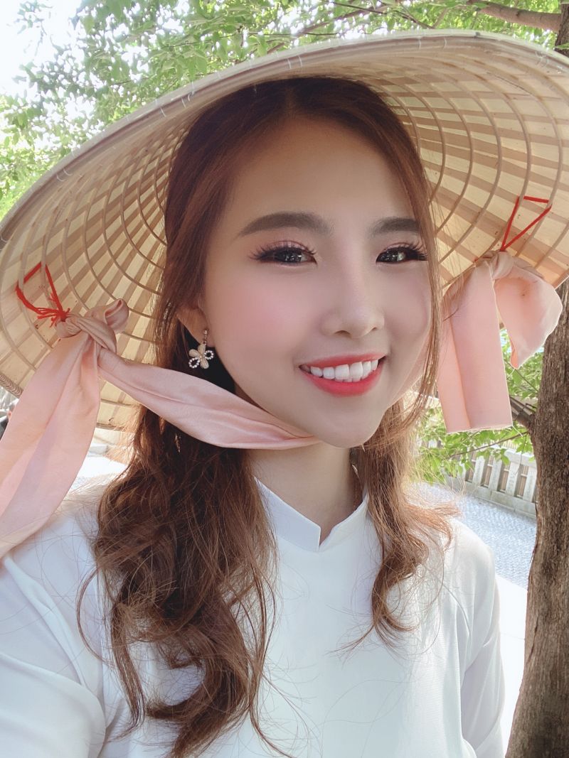 cô gái Việt và kênh Youtube dành cho người Nhật